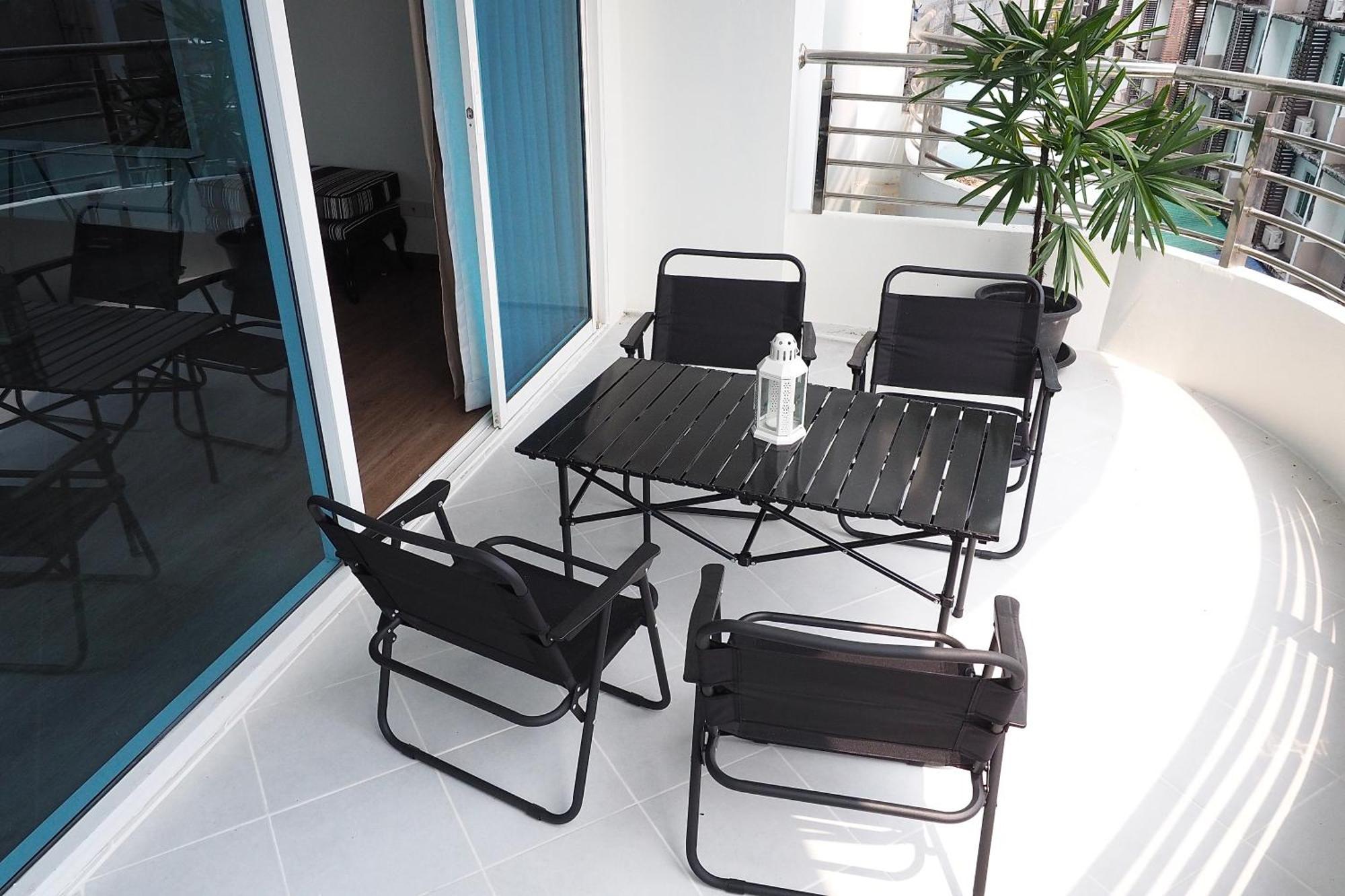 The Beach Bangsaen By Thanthita Next To Wonnapa Beach Free Disney Plus Exterior foto